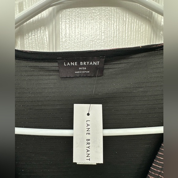 NWT Lane Bryant Classic Flutter-Sleeve V-Neck Peplum Top with sparkle Size14/16 - Picture 3 of 4